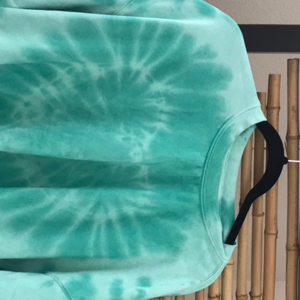 Tie-Dye Green Sweatshirt